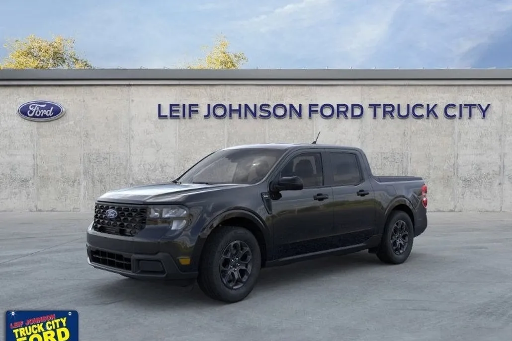 2025 Ford Maverick XLT photo 1