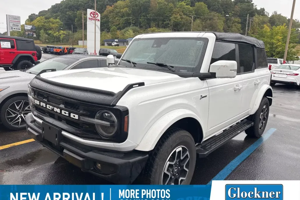 2021 Ford Bronco Outer Banks photo 1