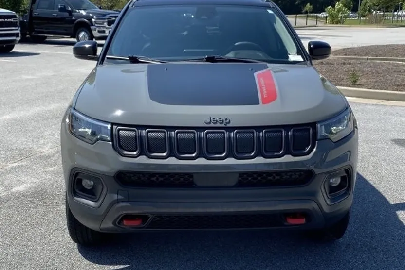 2022 Jeep Compass Trailhawk photo 1