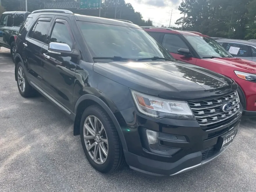2016 Ford Explorer Limited photo 1