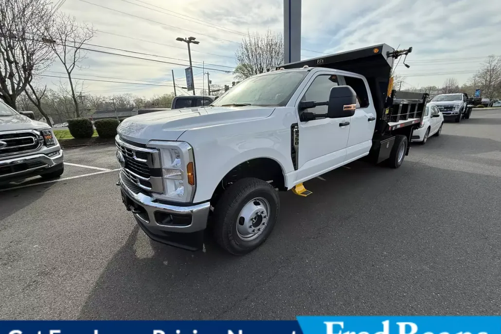 2025 Ford F-350 XL photo 1