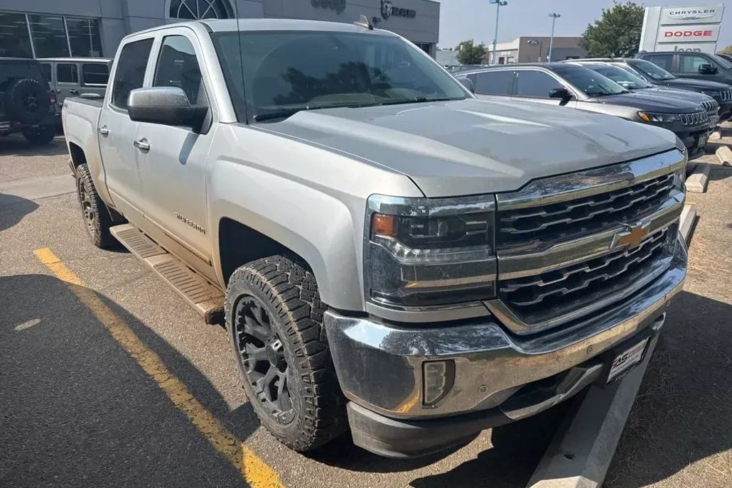 2017 Chevrolet Silverado 1500 LTZ photo 1