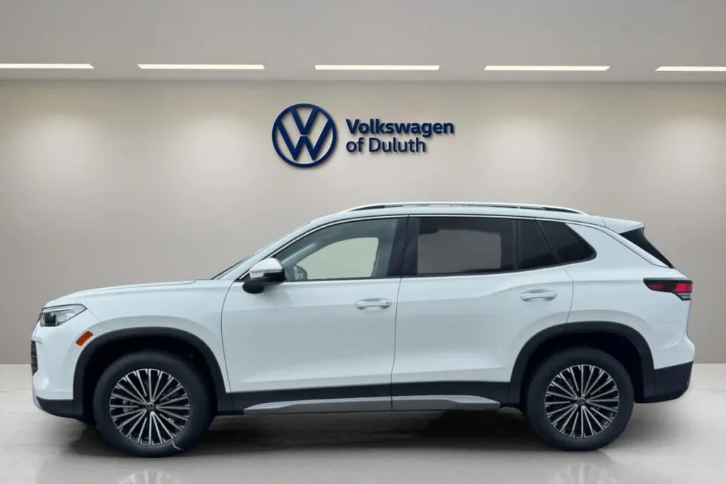 2025 Volkswagen Tiguan S photo 1