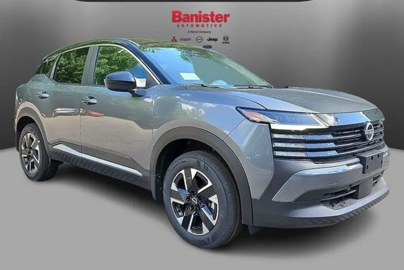 2025 Nissan Kicks SV photo 1