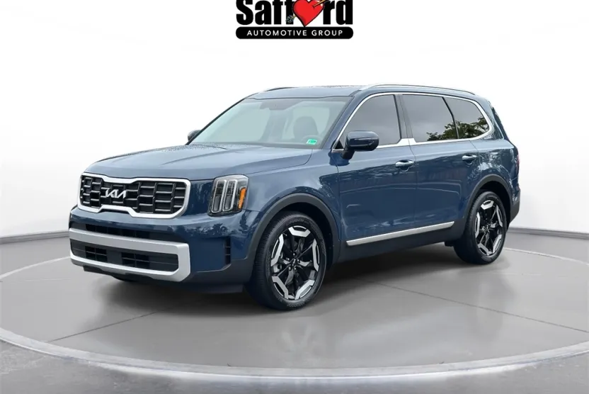 2024 Kia Telluride S photo 1