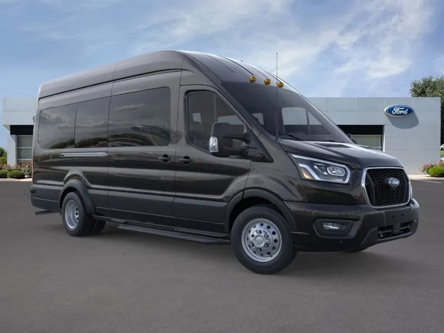 2024 Ford Transit Passenger XLT photo 1