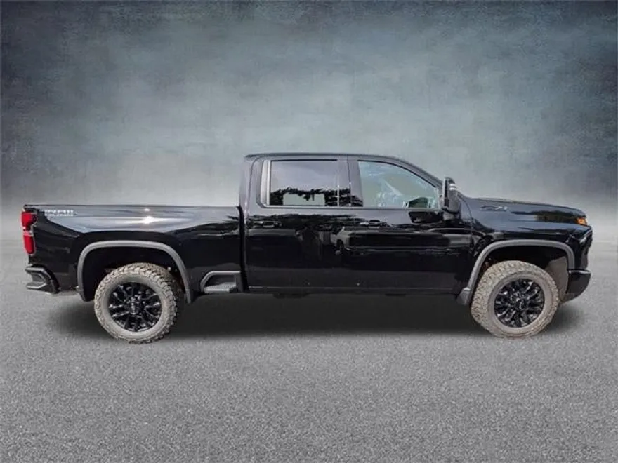 2026 Chevrolet Silverado 2500HD LTZ photo 1