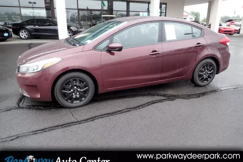 2018 Kia Forte LX photo 1