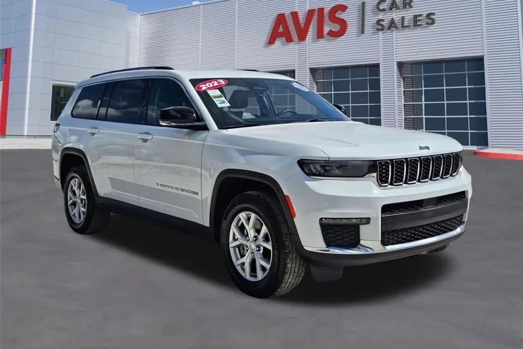 2023 Jeep Grand Cherokee Limited photo 1