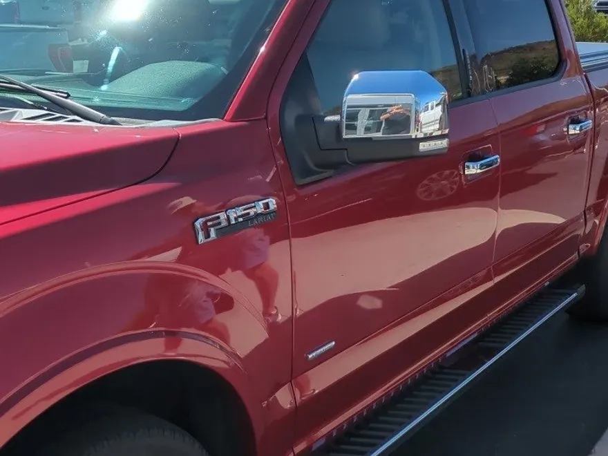 2017 Ford F-150 Lariat photo 1