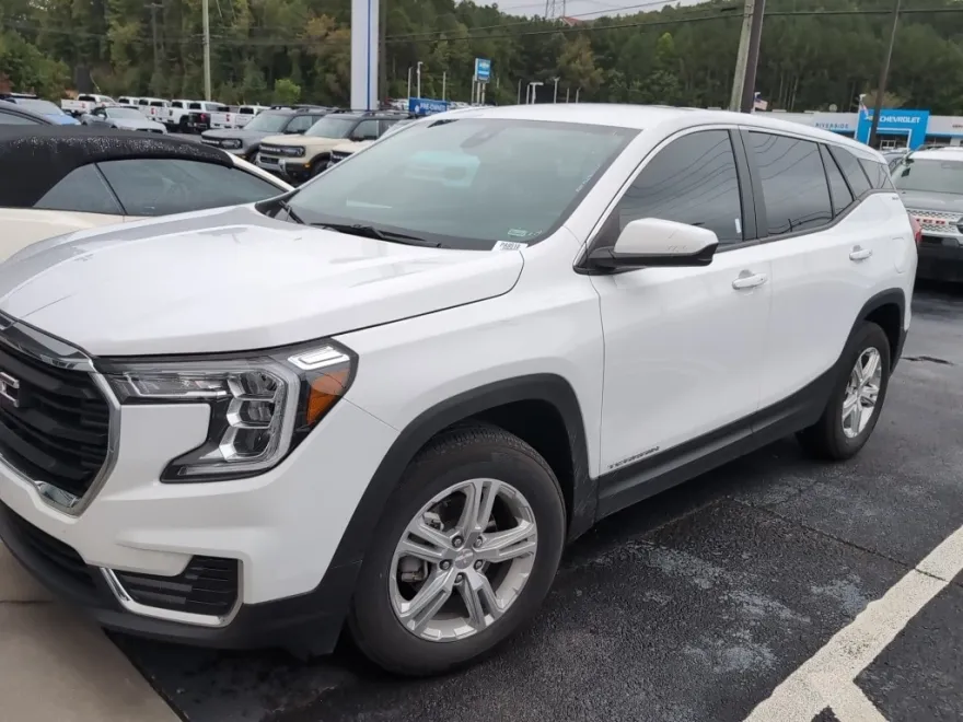 2024 Gmc Terrain SLE photo 1