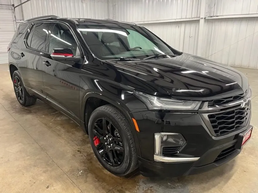 2024 Chevrolet Traverse Premier photo 1