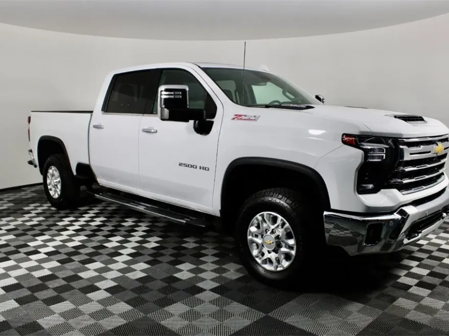2024 Chevrolet Silverado 2500HD LTZ photo 1