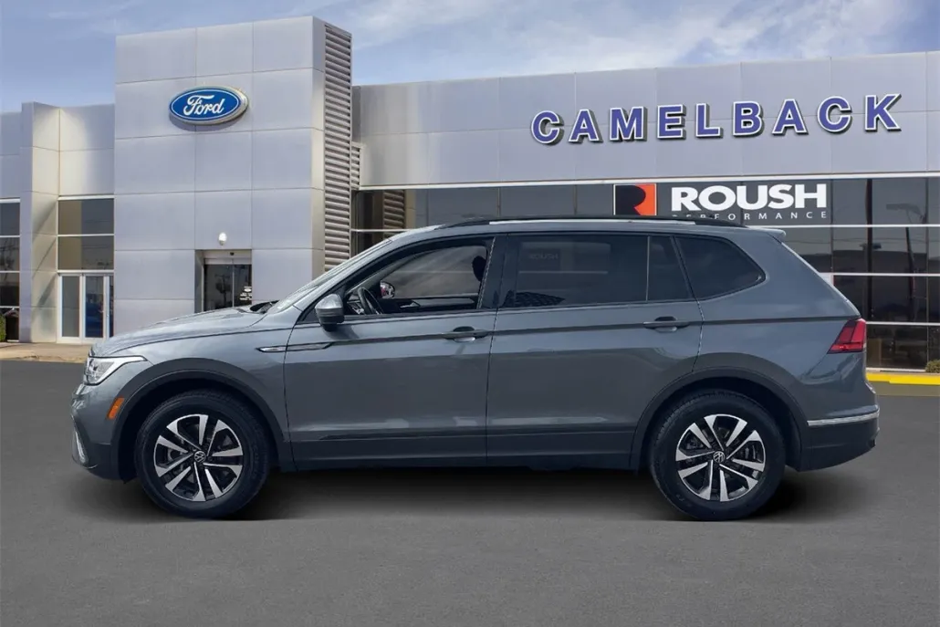 2024 Volkswagen Tiguan S photo 1