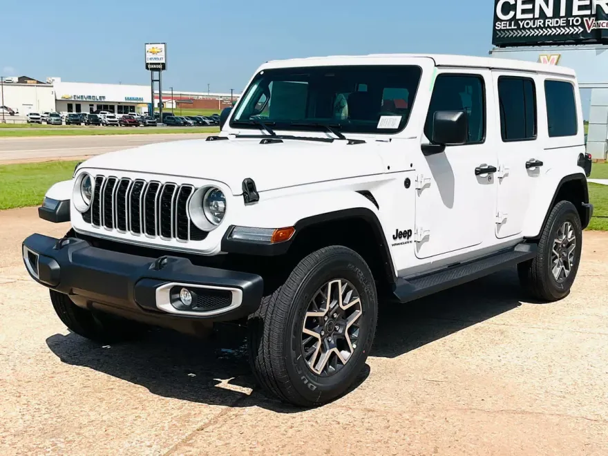 2025 Jeep Wrangler Sahara photo 1