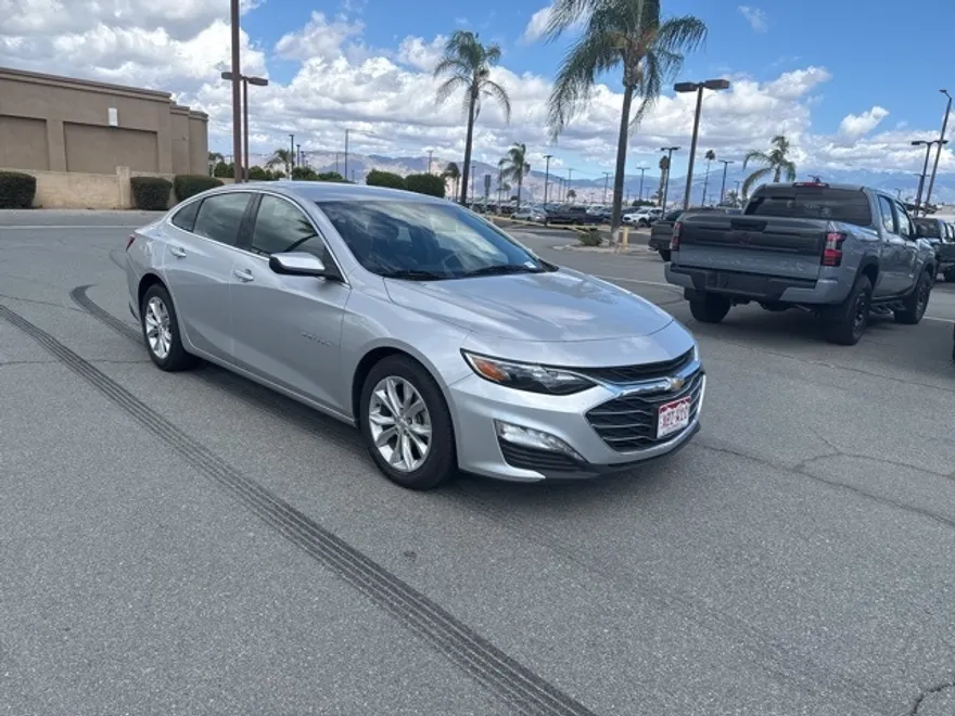 2022 Chevrolet Malibu 1LT photo 1