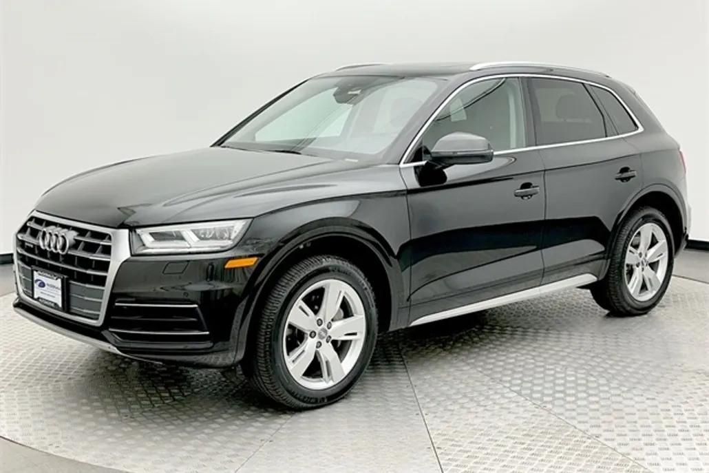 2019 Audi Q5 2.0T Premium Plus photo 1