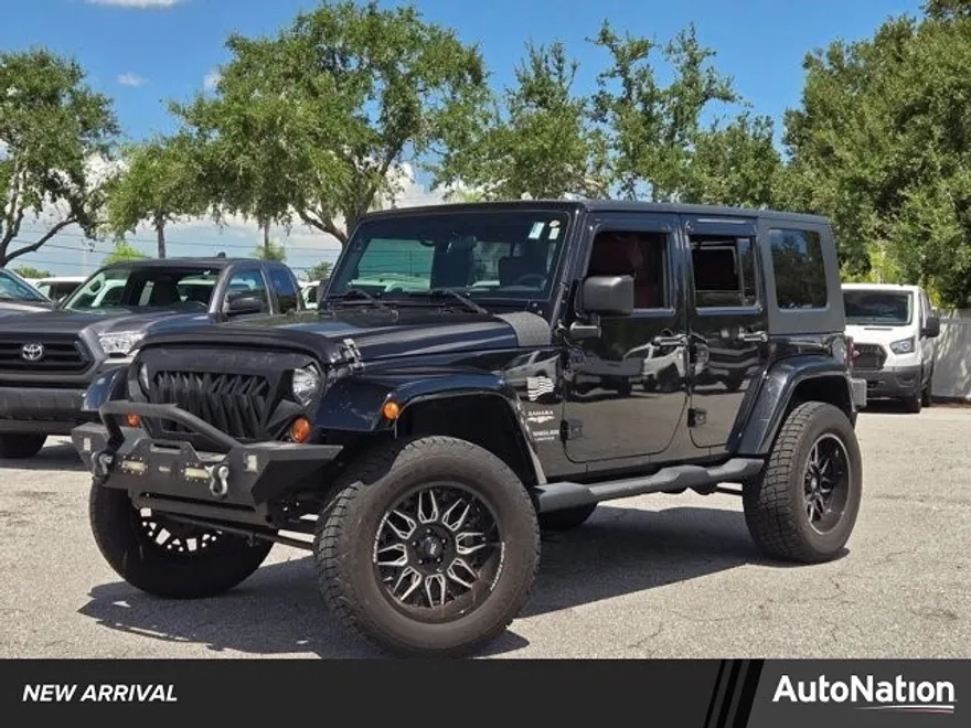 2010 Jeep Wrangler Unlimited Sahara photo 1