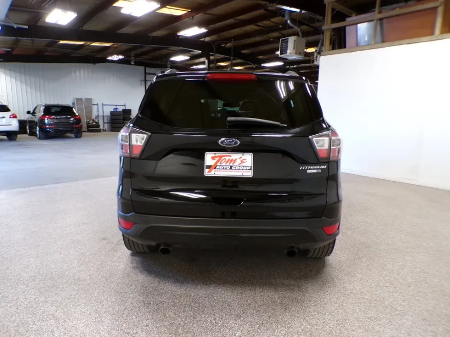 2017 Ford Escape Titanium photo 1