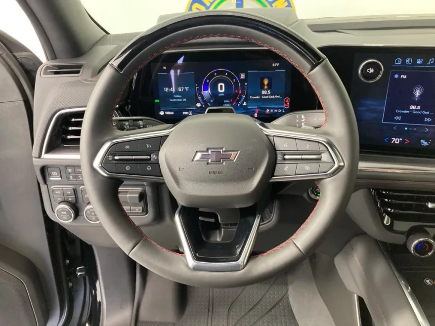2026 Chevrolet Suburban RST photo 1