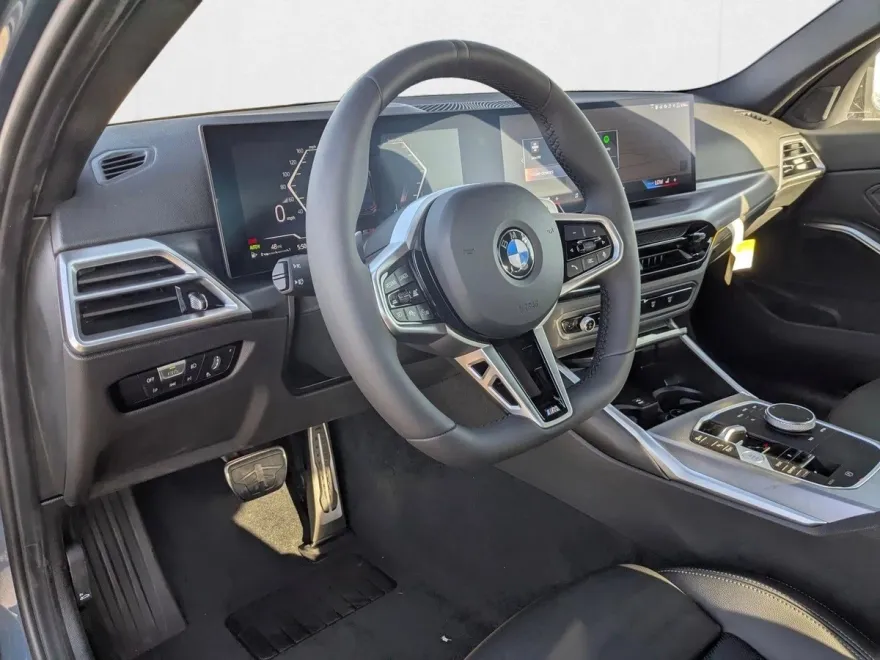 2025 Bmw 330i Sedan photo 1