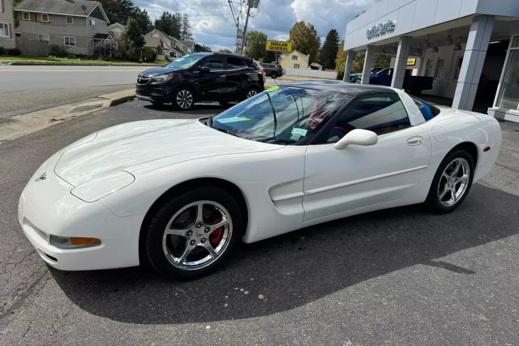 2003 Chevrolet Corvette Base photo 1