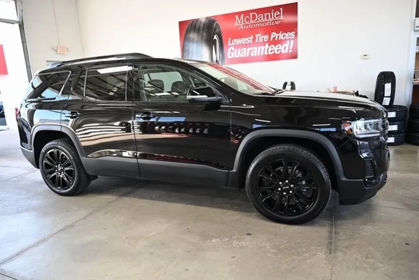 2023 Gmc Acadia SLT photo 1