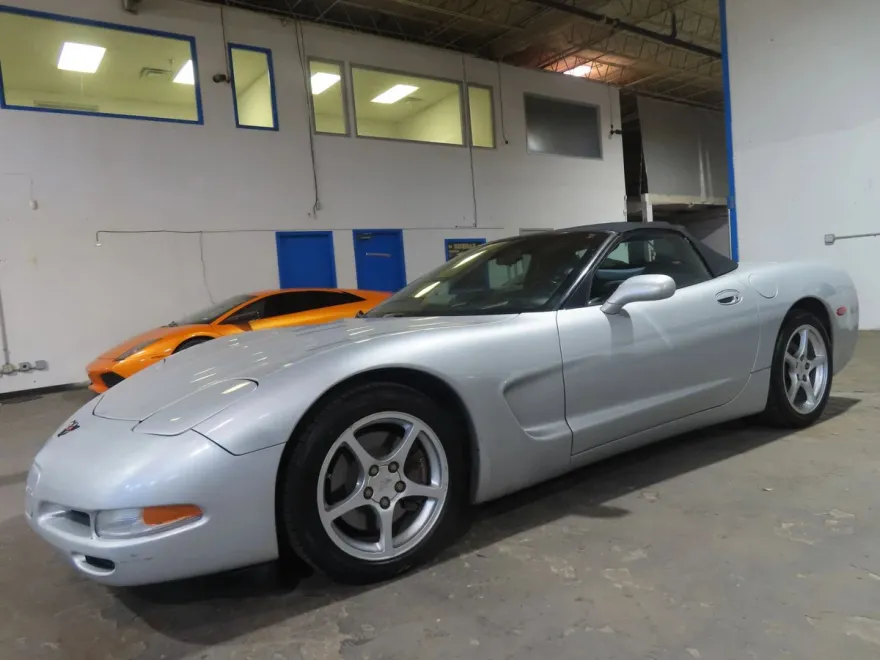 2000 Chevrolet Corvette Convertible photo 1