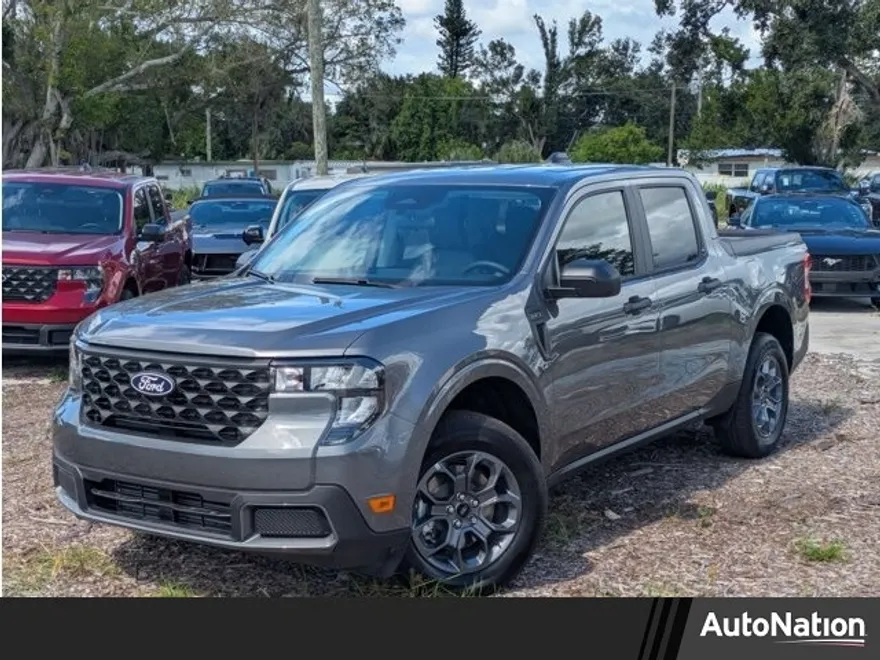 2025 Ford Maverick XLT photo 1