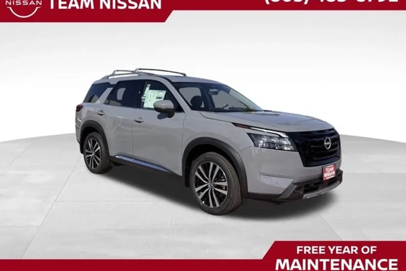 2025 Nissan Pathfinder Platinum photo 1