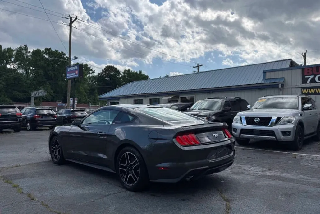 2020 Ford Mustang EcoBoost photo 1