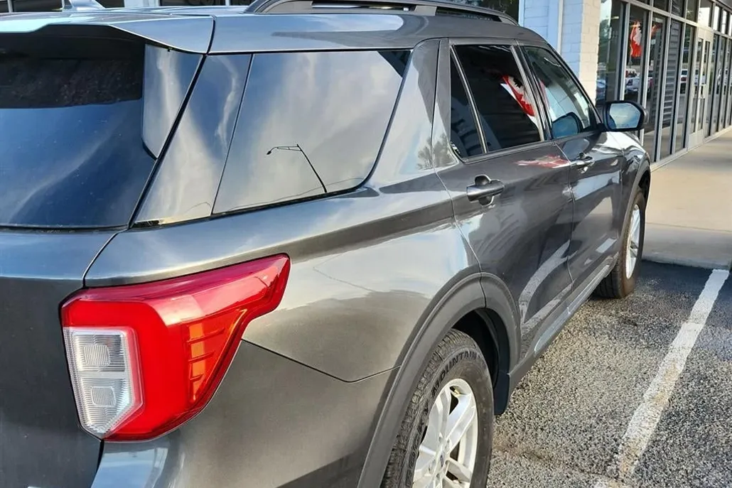 2020 Ford Explorer XLT photo 1