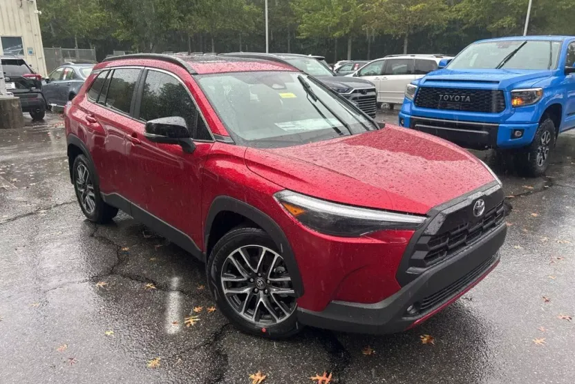 2026 Toyota Corolla Cross XLE photo 1