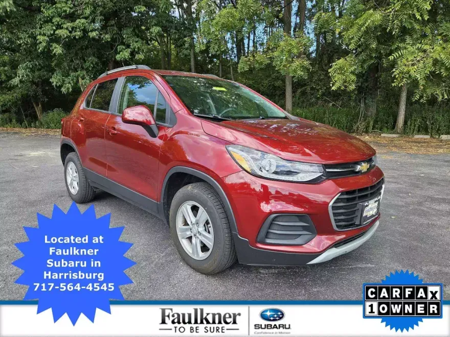 2022 Chevrolet Trax LT photo 1