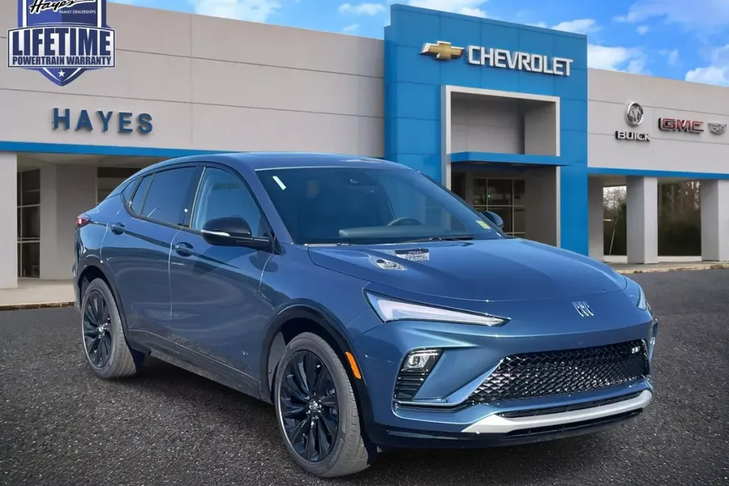2025 Buick Envista ST photo 1