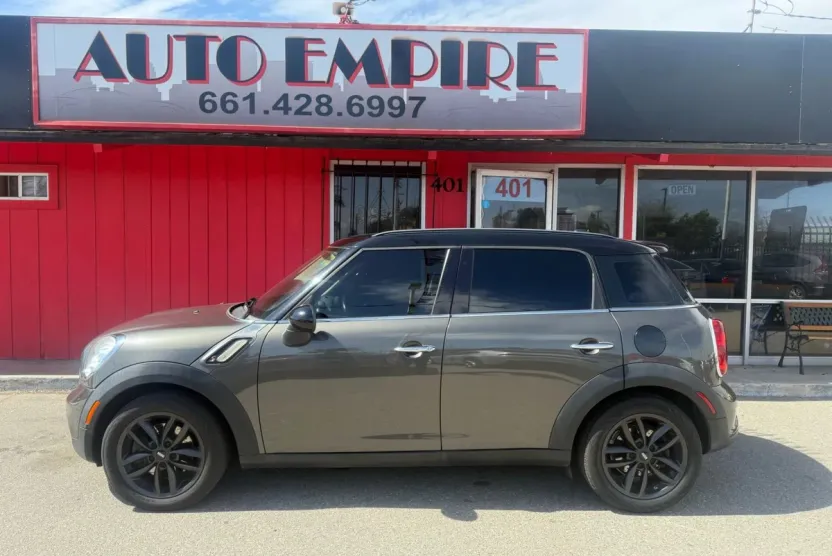 2011 Mini Countryman S photo 1