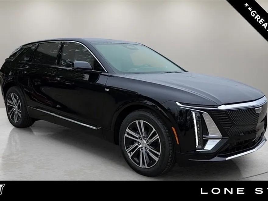 2025 Cadillac Lyriq Luxury photo 1