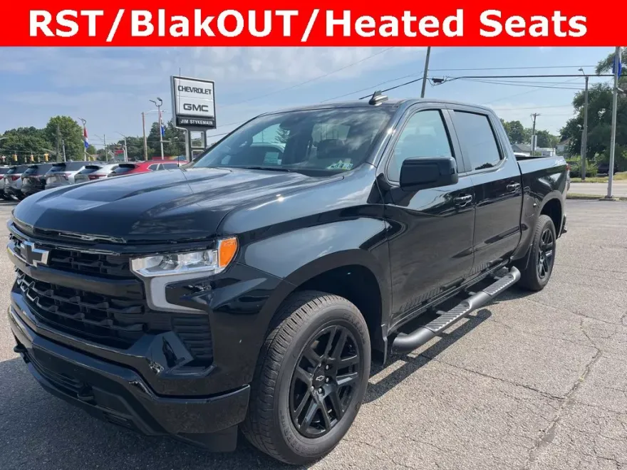 2023 Chevrolet Silverado 1500 RST photo 1