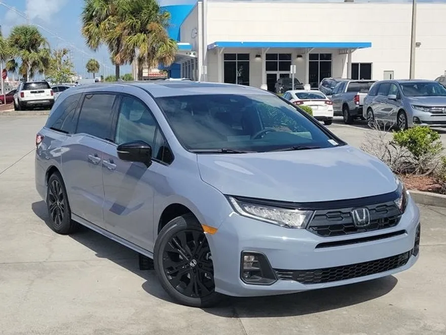 2026 Honda Odyssey photo 1