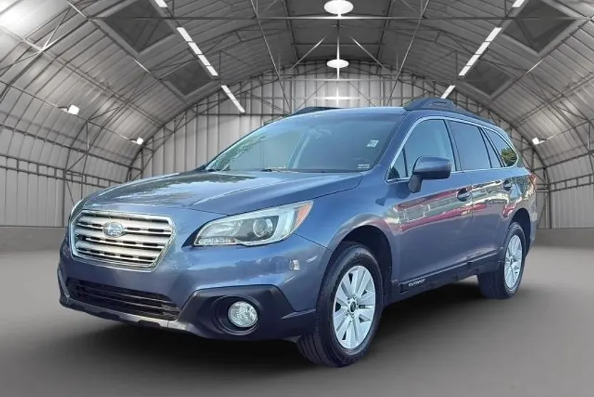 2015 Subaru Outback 2.5i Premium photo 1