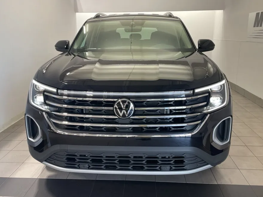 2026 Volkswagen Atlas SE photo 1