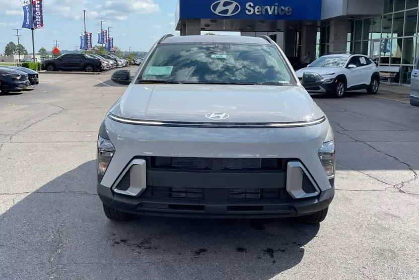 2026 Hyundai Kona SEL photo 1