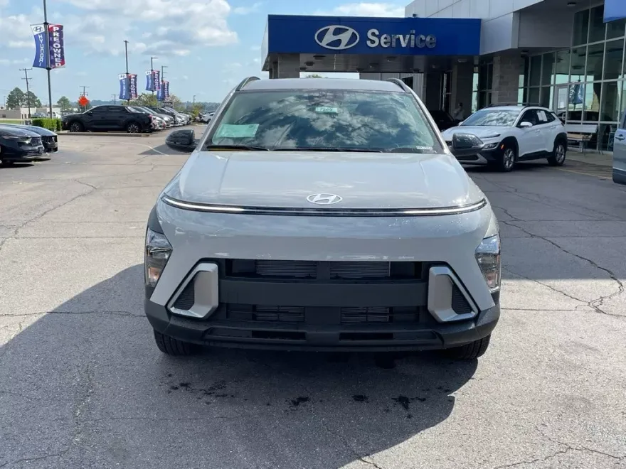 2026 Hyundai Kona SEL photo 1