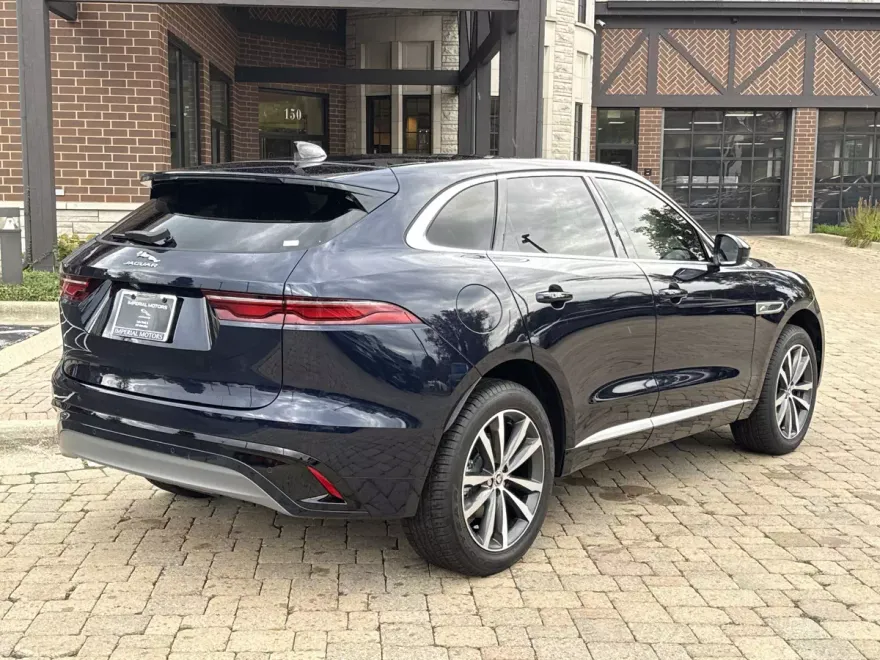 2025 Jaguar F-PACE P250 R-Dynamic S photo 1