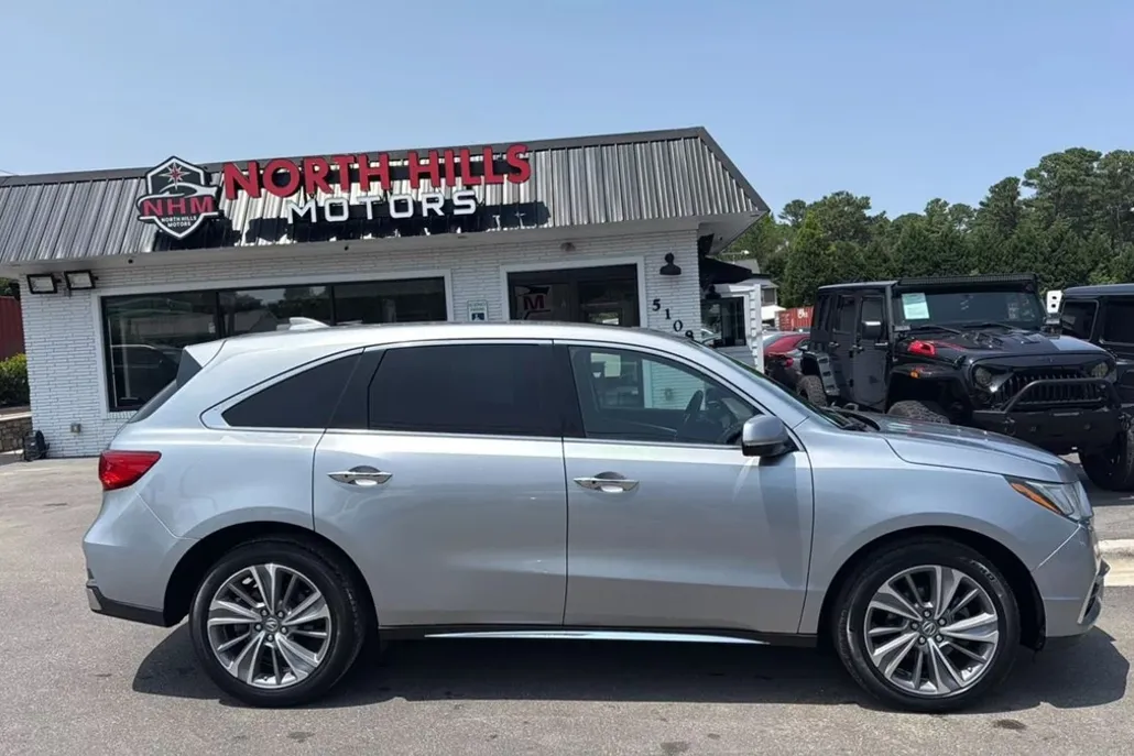 2017 Acura MDX SH-AWD Sport photo 1