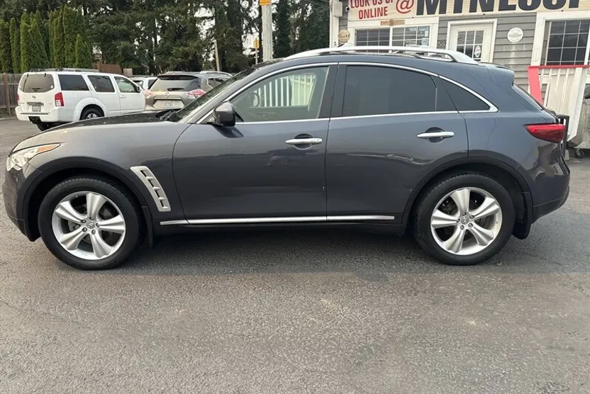 2011 Infiniti FX35 photo 1