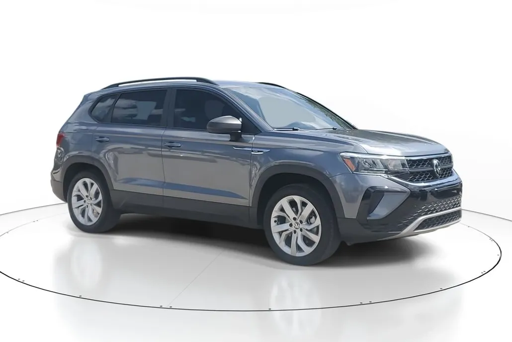 2023 Volkswagen Taos S photo 1