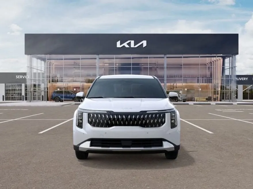 2026 Kia Carnival LX photo 1