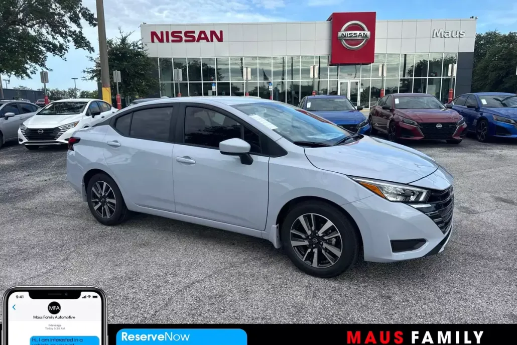 2025 Nissan Versa 1.6 SV photo 1