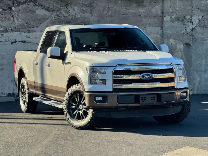 2015 Ford F-150 photo 1